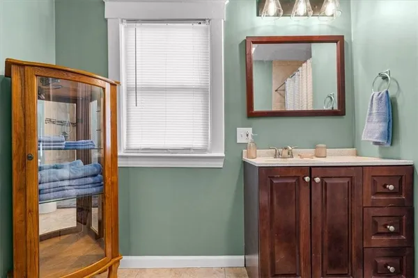$280,000 | 3210 Summit Street, Kansas City, MO 64111