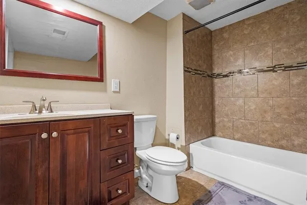 $280,000 | 3210 Summit Street, Kansas City, MO 64111