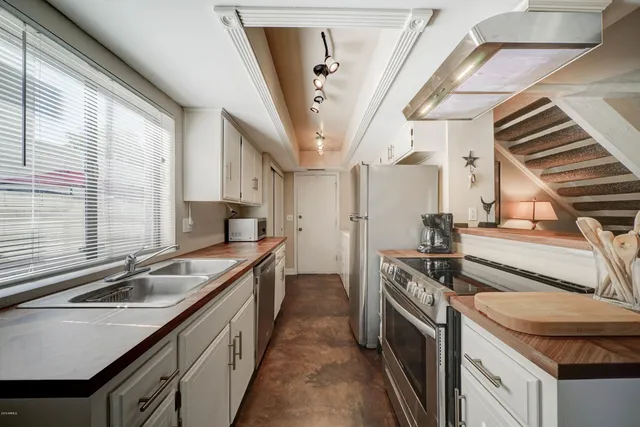 $1,950 | Undisclosed Address, Phoenix, AZ 85044