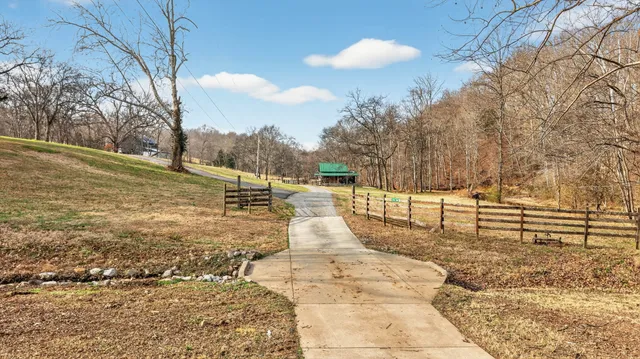 $1,495,000 | 5084 Dorris Road, Greenbrier, TN 37073