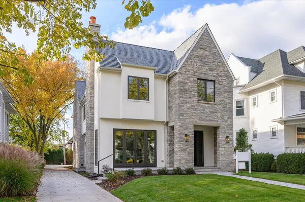 $2,495,000 | 176 Arlington Avenue, Elmhurst, IL 60126