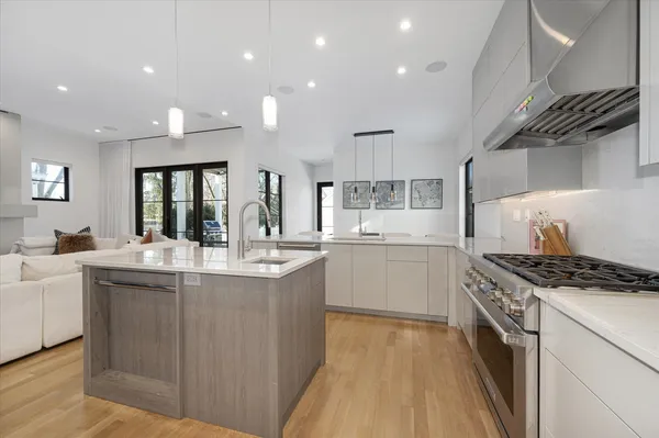 $2,495,000 | 176 Arlington Avenue, Elmhurst, IL 60126