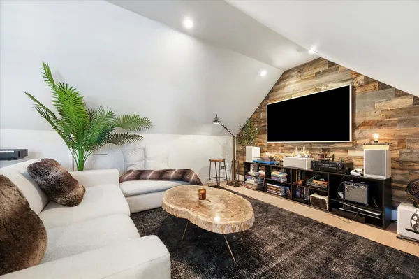 $2,495,000 | 176 Arlington Avenue, Elmhurst, IL 60126