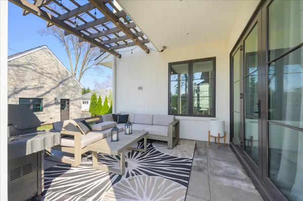 $2,495,000 | 176 Arlington Avenue, Elmhurst, IL 60126