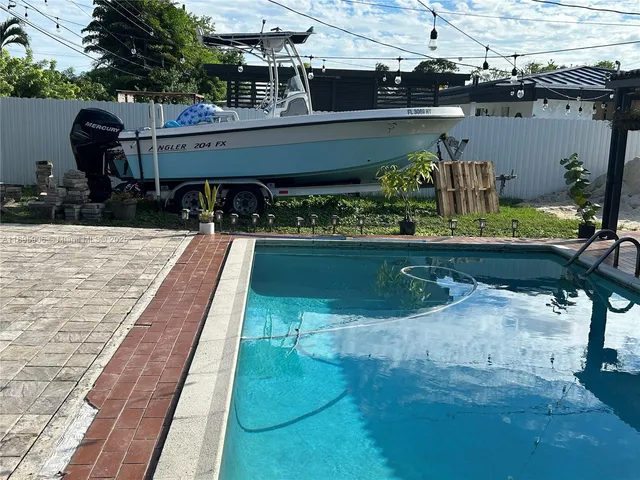 $710,000 | 1821 Southwest 92nd Place, Miami, FL 33165