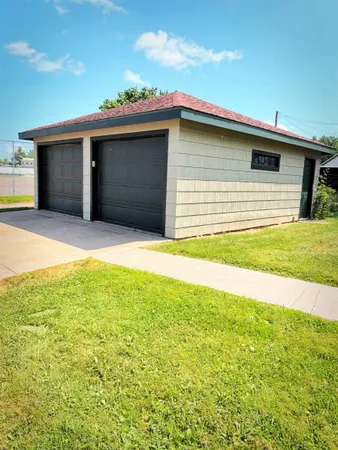 $305,000 | 1100 Ellis Avenue South, Ashland, WI 54806