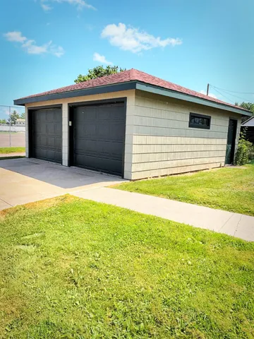 $309,000 | 1100 Ellis Avenue South, Ashland, WI 54806