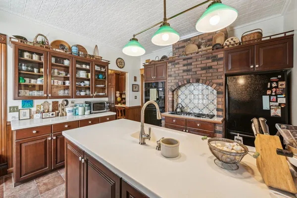 $305,000 | 1100 Ellis Avenue South, Ashland, WI 54806