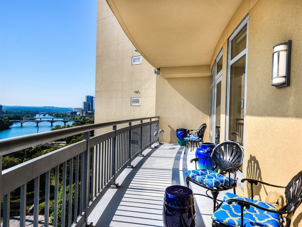 603 Davis Street, Unit 1210 Austin, TX 78701 - Photo 1 of 1