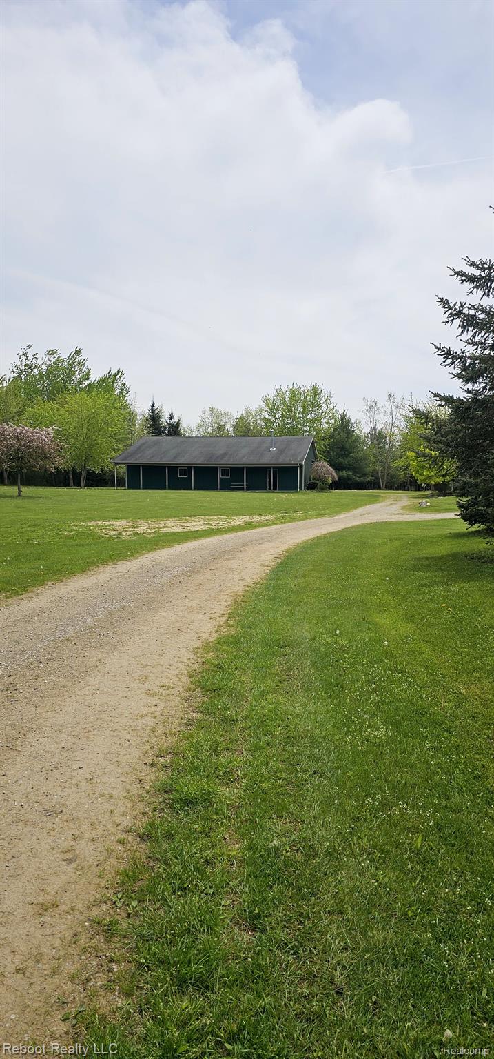 12935 Metcalf Road Emmett, MI 48022 - Photo 38 of 54 Gallery Image 38