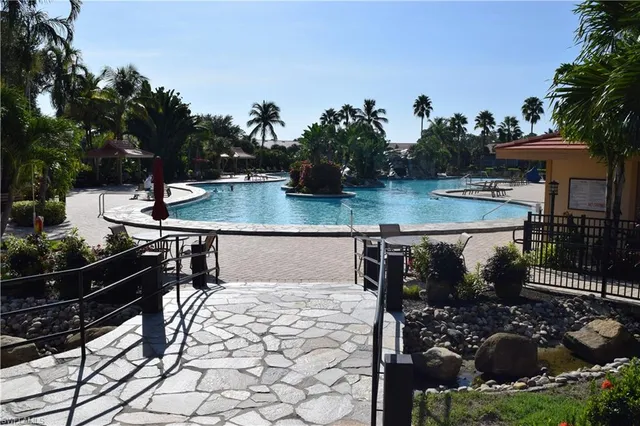 $360,000 | 2350 Hidden Lake Court, Unit 8513, Naples, FL 34112