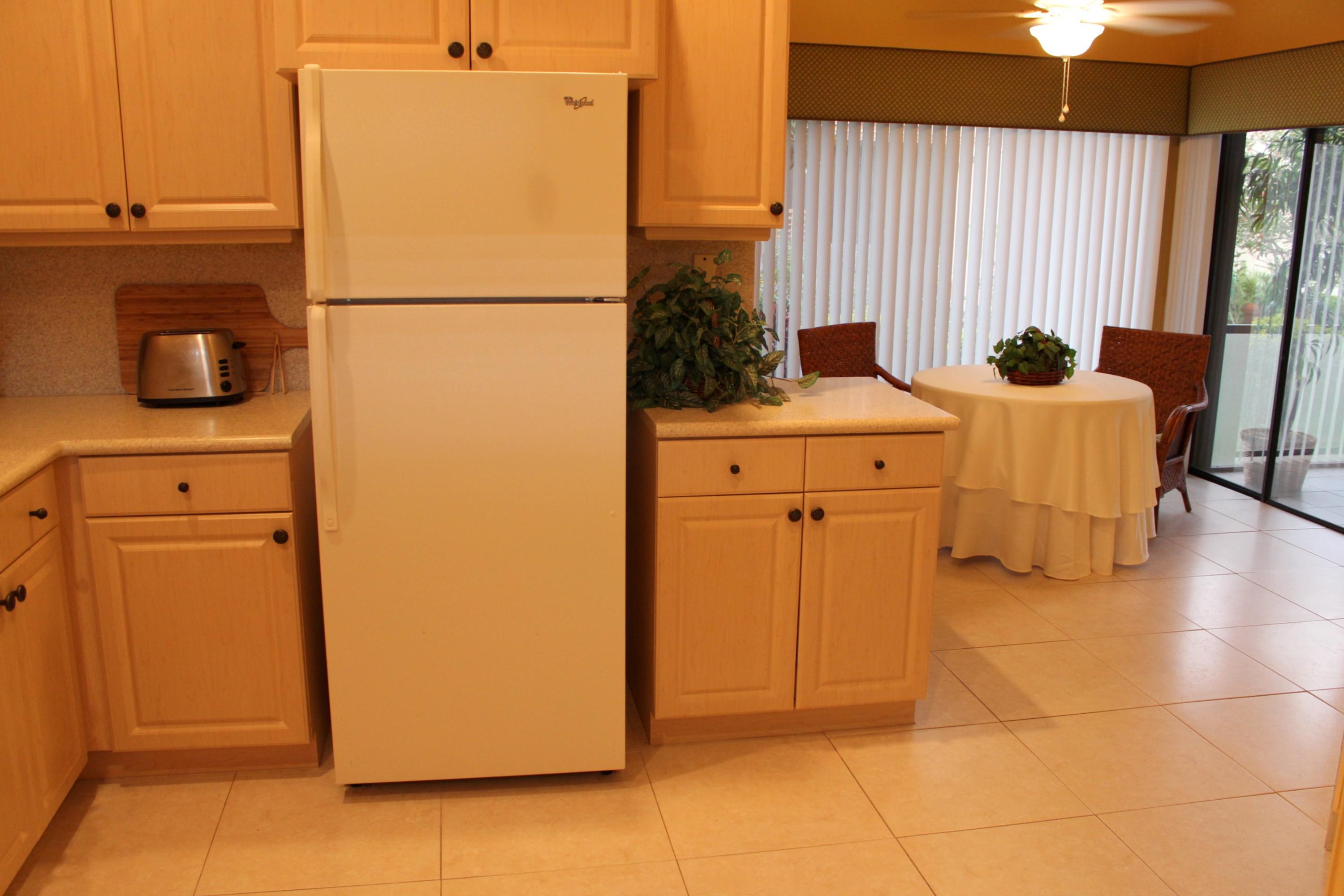 23277 Water Circle Boca Raton, FL 33486 - Photo 11 of 30 Kitchen