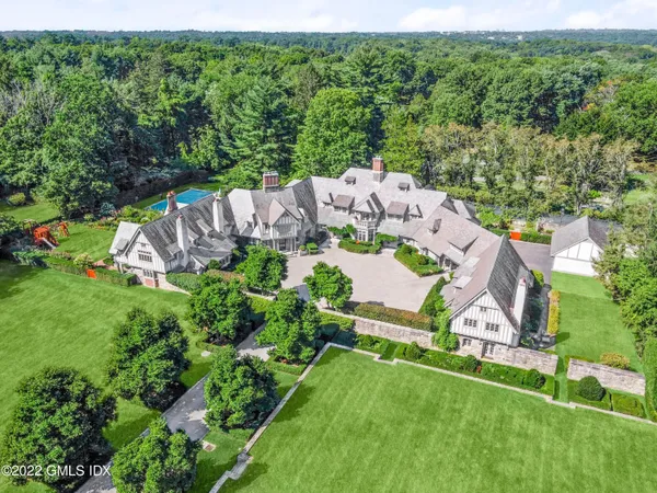 $15,600,000 | 164 Round Hill Road, Greenwich, CT 06831