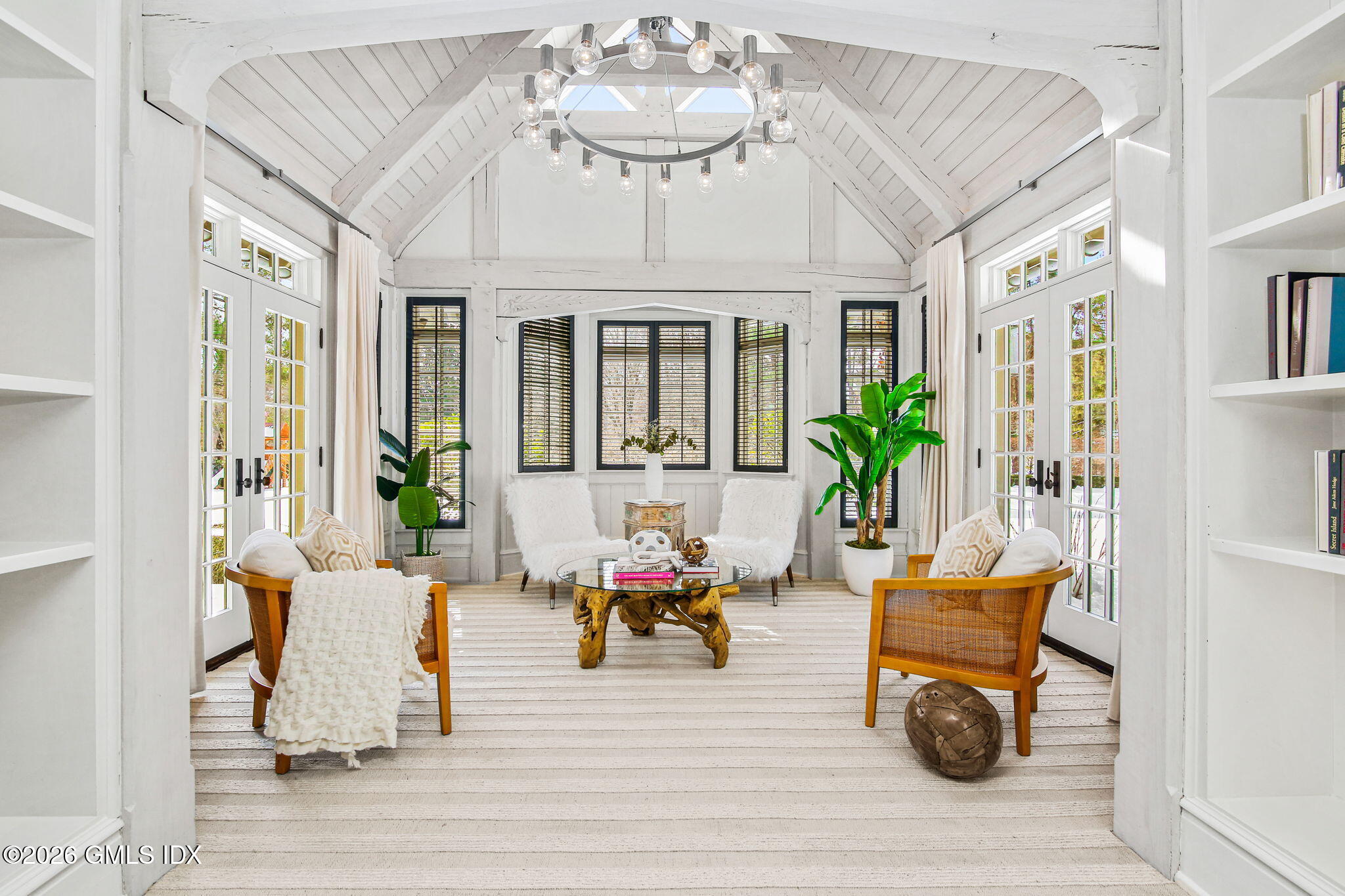 164 Round Hill Road Greenwich, CT 06831 - Photo 11 of 67 Sunroom