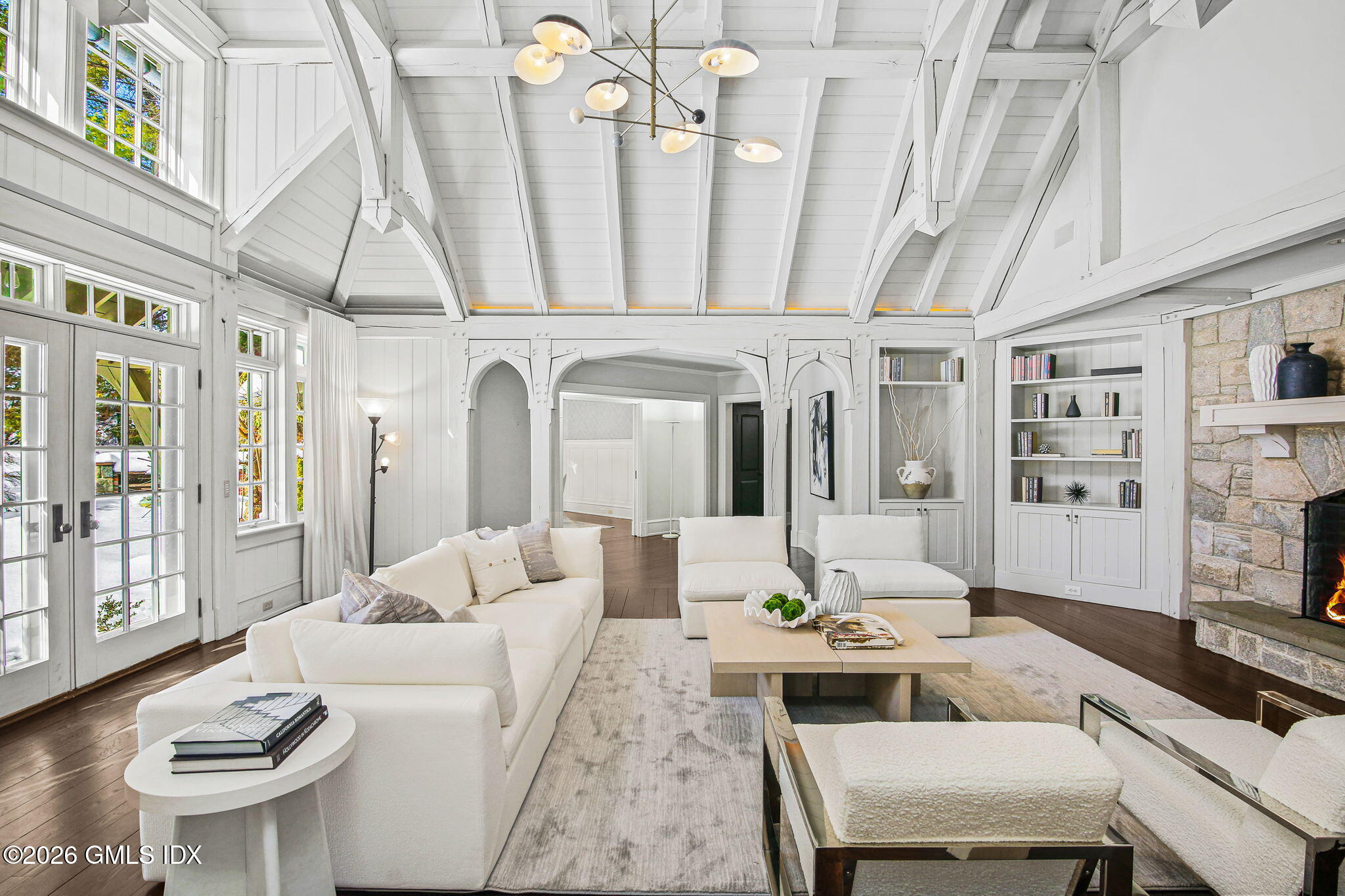 164 Round Hill Road Greenwich, CT 06831 - Photo 12 of 67 Family Room