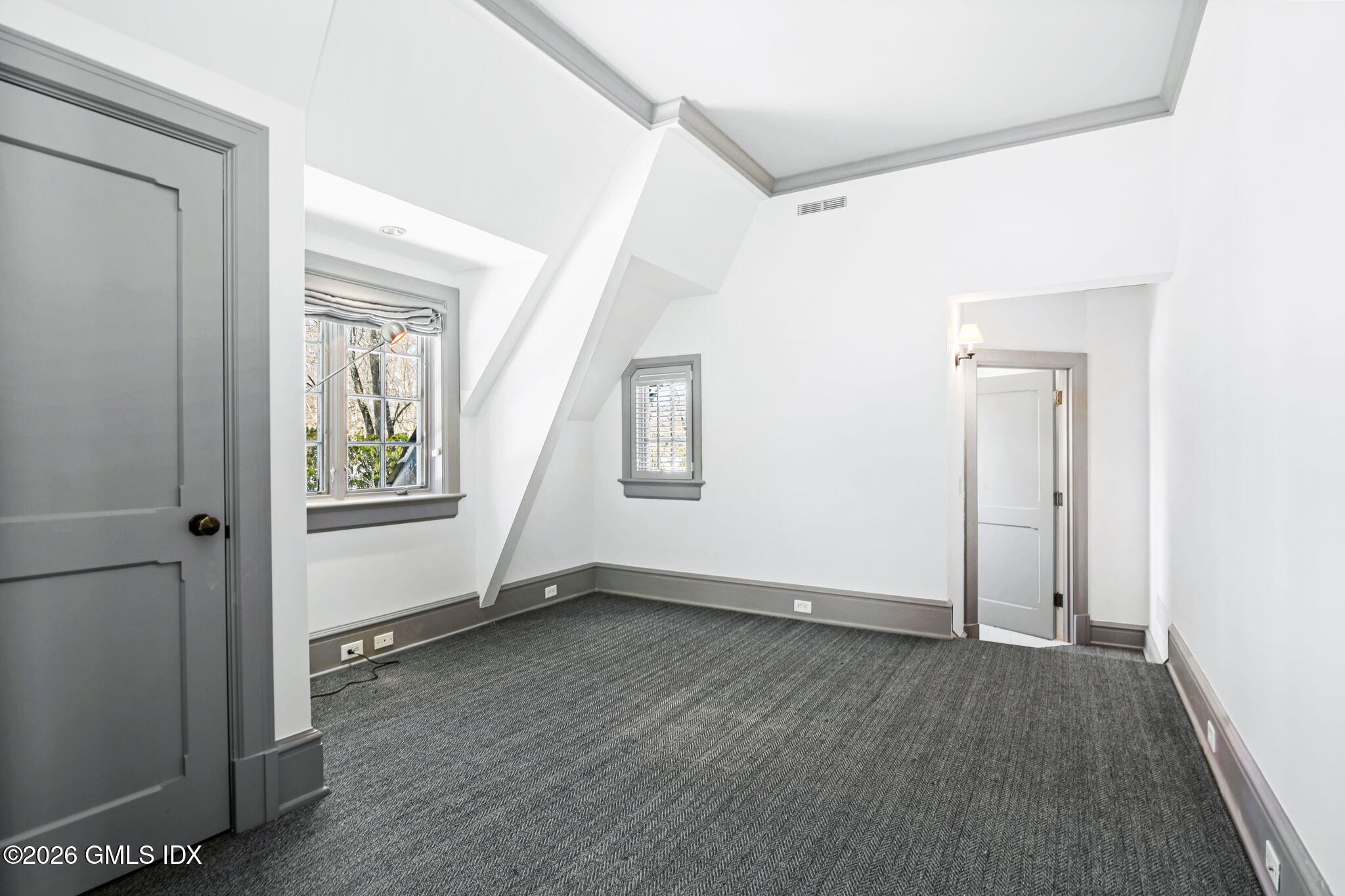 164 Round Hill Road Greenwich, CT 06831 - Photo 35 of 67 Bedroom