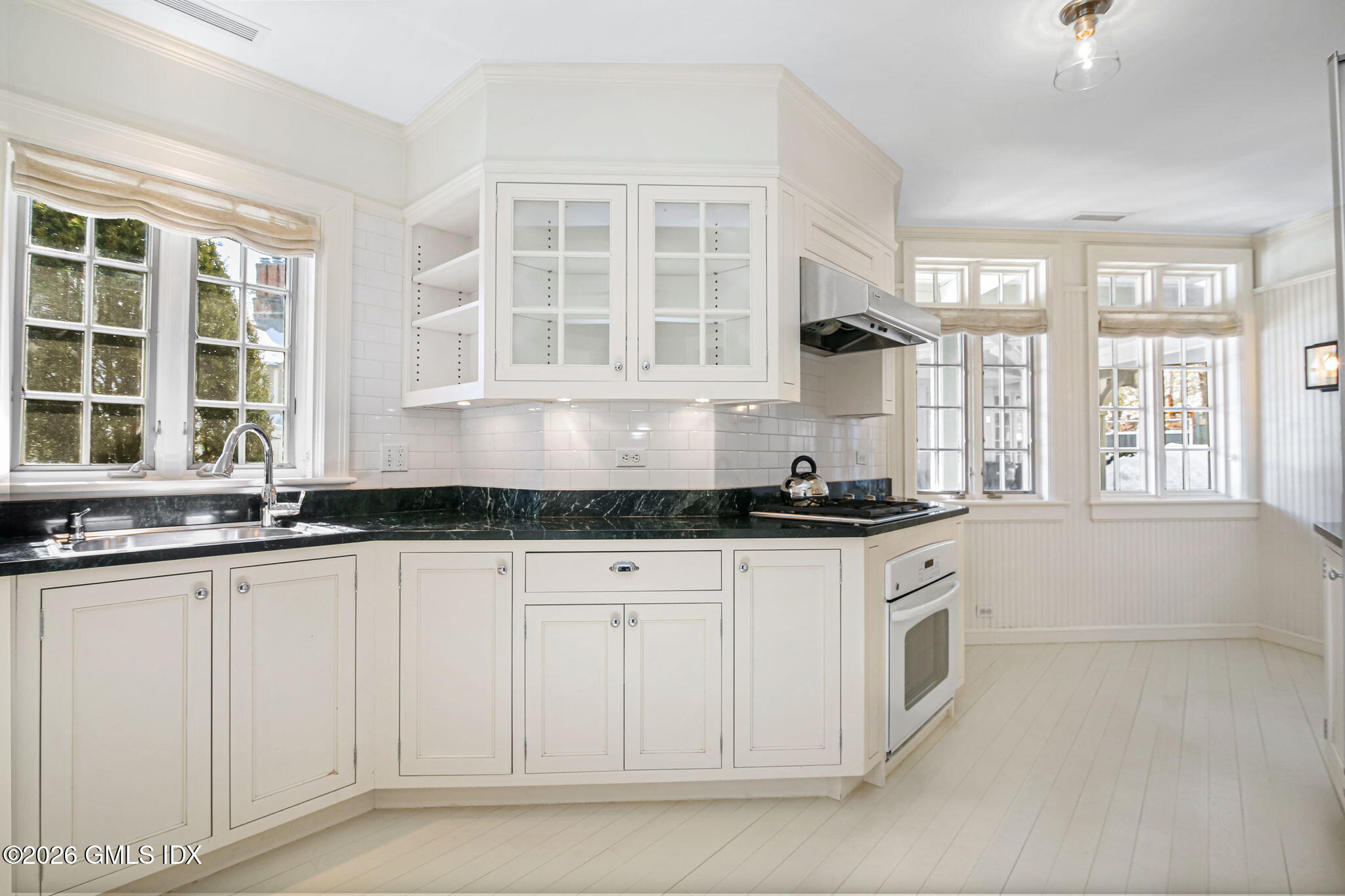 164 Round Hill Road Greenwich, CT 06831 - Photo 48 of 67 Cottage Kitchen