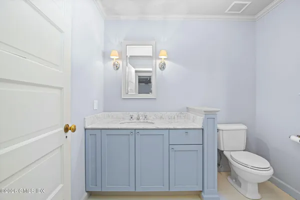 $15,600,000 | 164 Round Hill Road, Greenwich, CT 06831