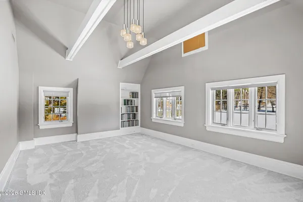 $15,600,000 | 164 Round Hill Road, Greenwich, CT 06831