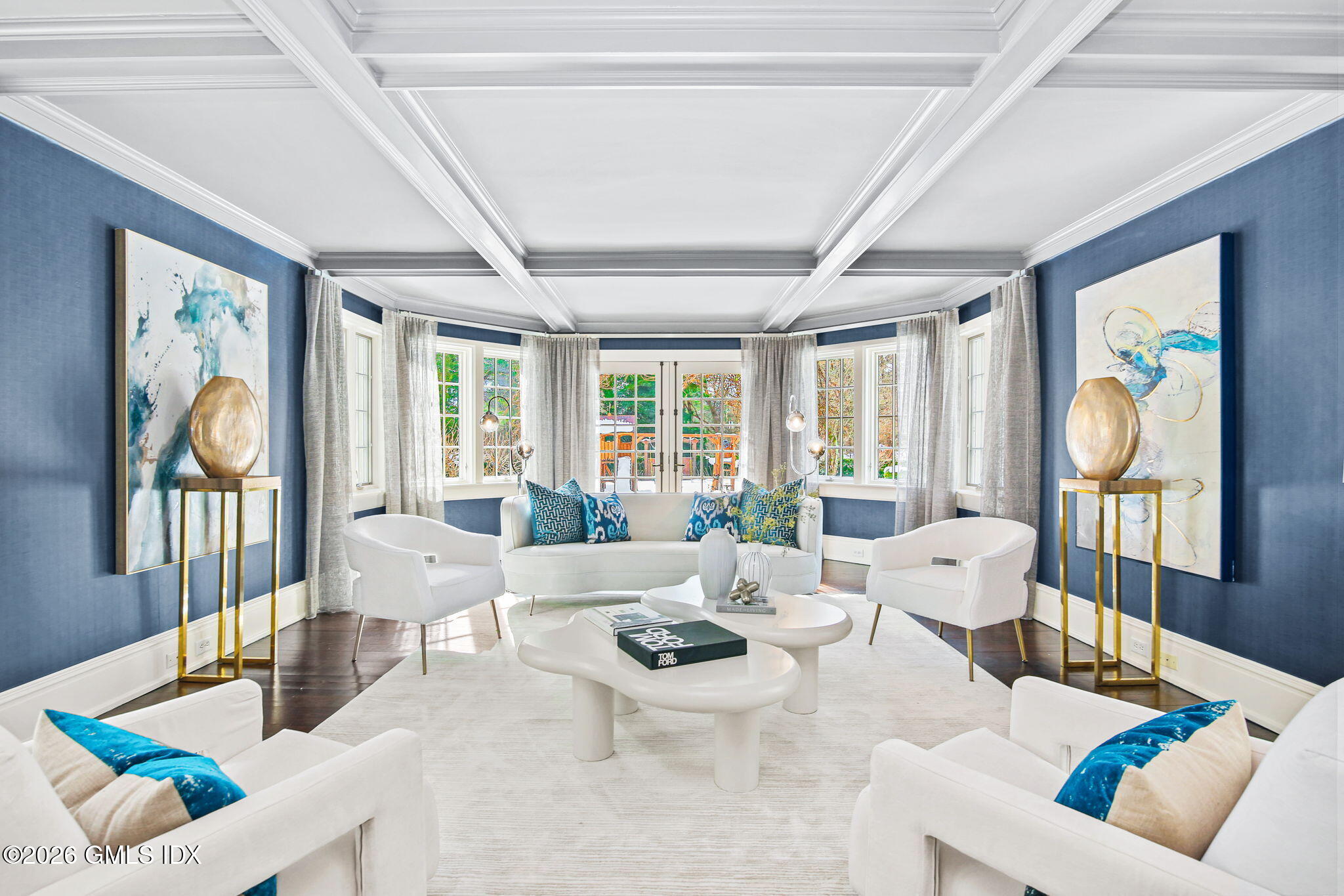 164 Round Hill Road Greenwich, CT 06831 - Photo 6 of 67 Living Room