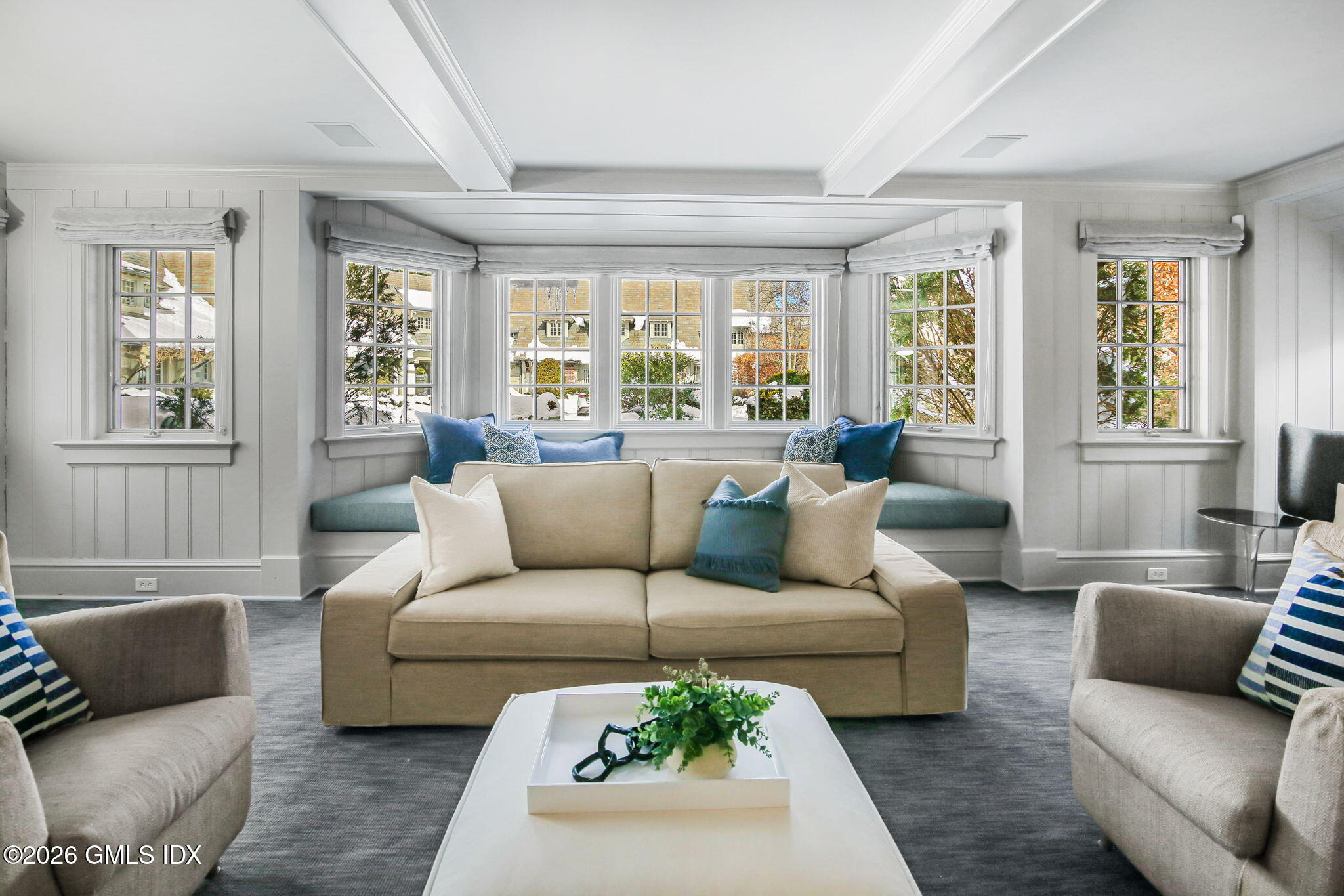 164 Round Hill Road Greenwich, CT 06831 - Photo 9 of 67 Family Room