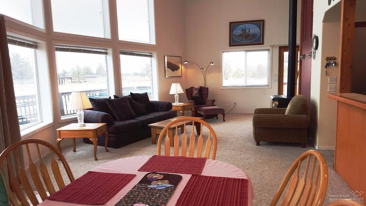 65870 Twin Bridges Road Bend, OR 97703 - Photo 3 of 21 Gallery Image 3