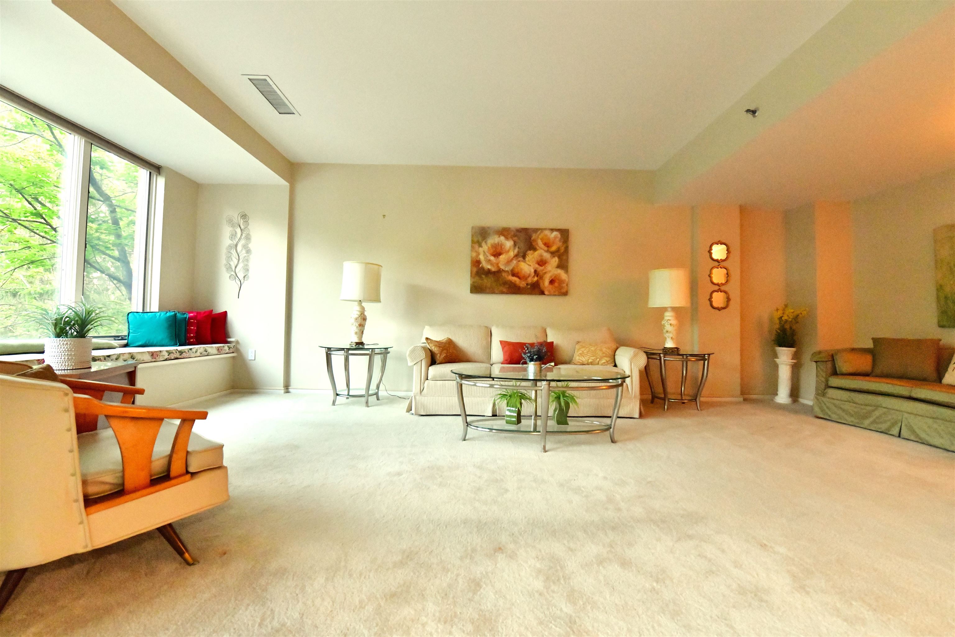 300 North River Road, Unit 208 Manchester, NH 03104 - Photo 18 of 24 Gallery Image 18