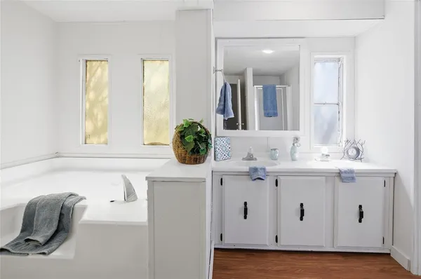 $1,200 | 1329 Fox Hollow Court, Pelican Bay, TX 76020