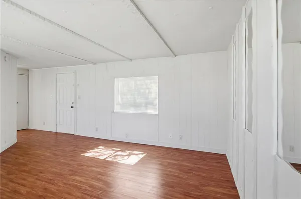 $1,200 | 1329 Fox Hollow Court, Pelican Bay, TX 76020