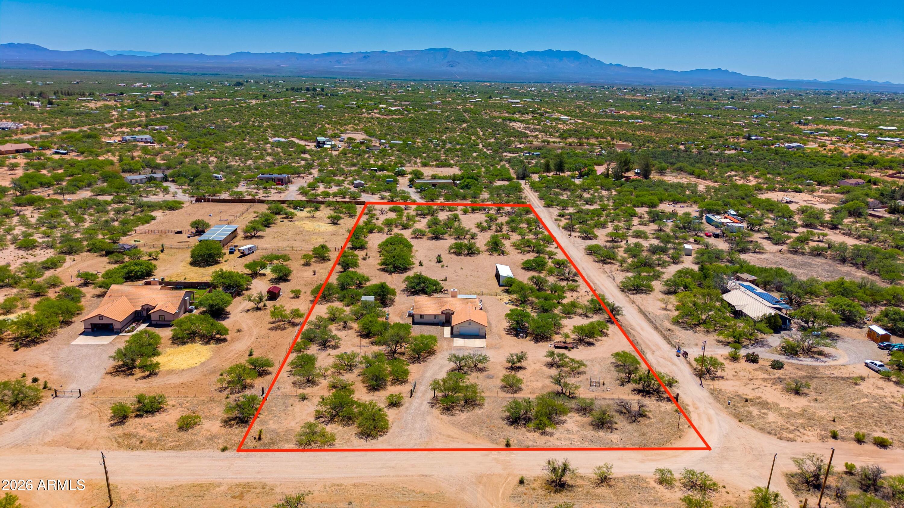 4575 South Kino Road Sierra Vista, AZ 85650 - Photo 7 of 25 a view of city and mountain