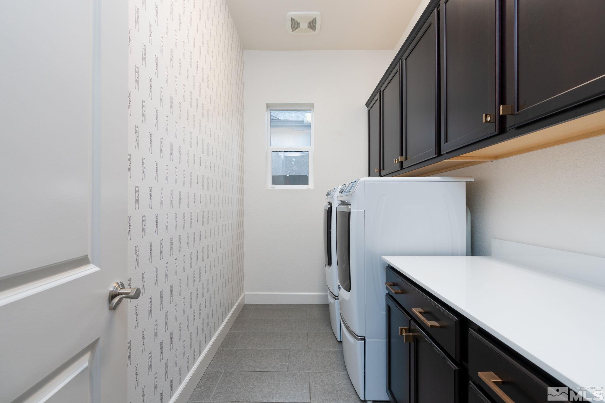 2343 Iron Square Drive Reno, NV 89521 - Photo 23 of 35 a utility room with dryer and washer