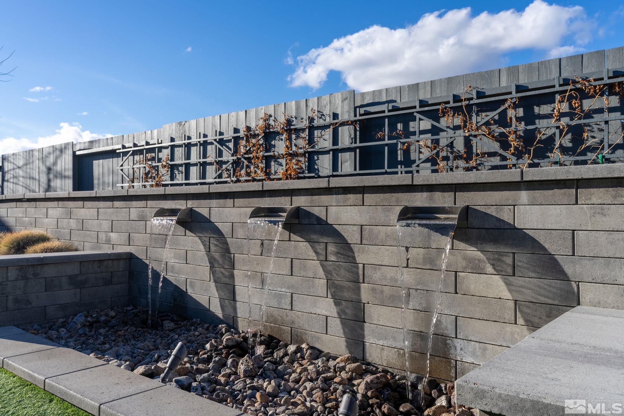 2343 Iron Square Drive Reno, NV 89521 - Photo 4 of 35