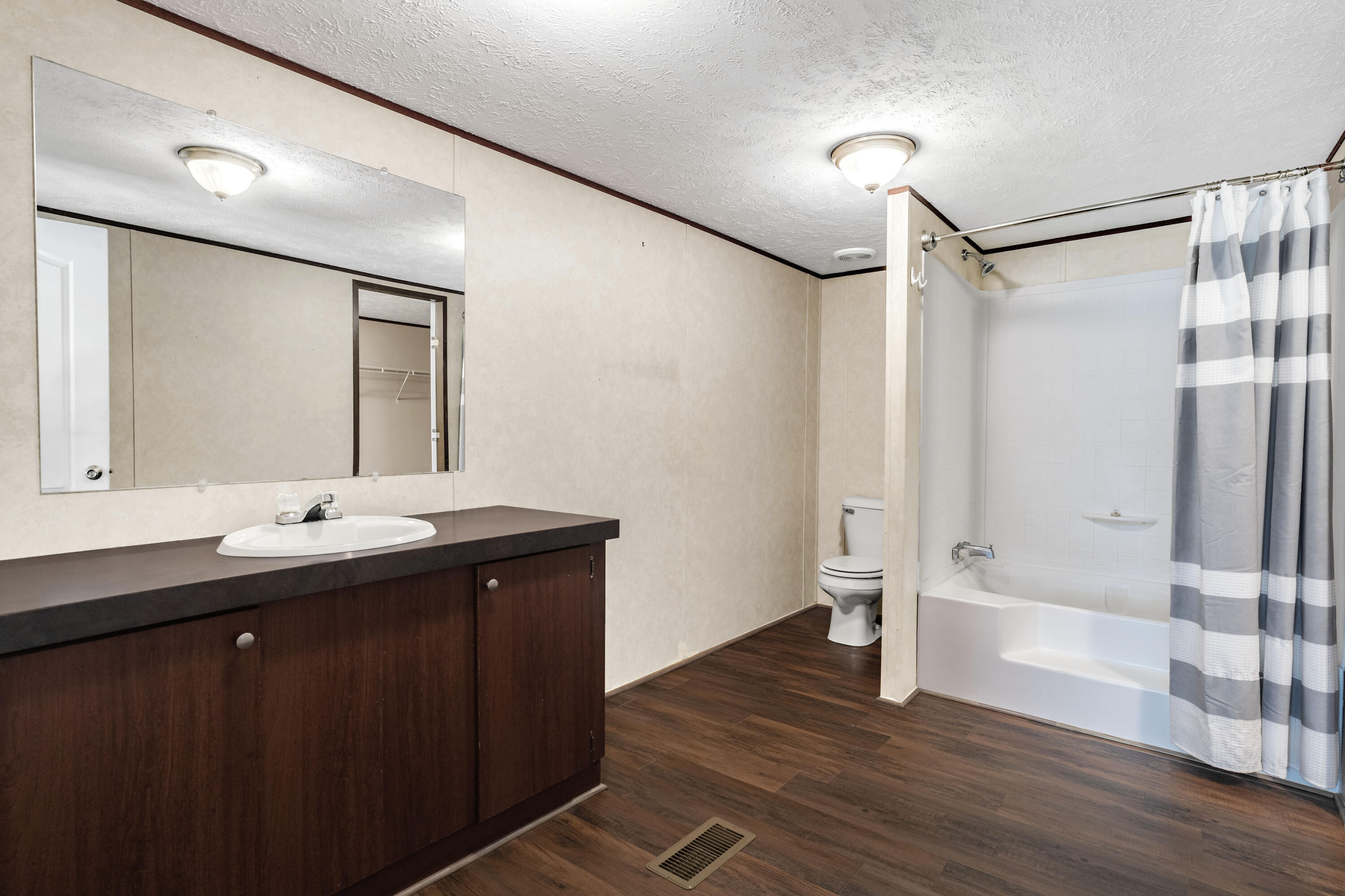 473 Beidler Forest Road Dorchester, SC 29437 - Photo 19 of 21 bathroom