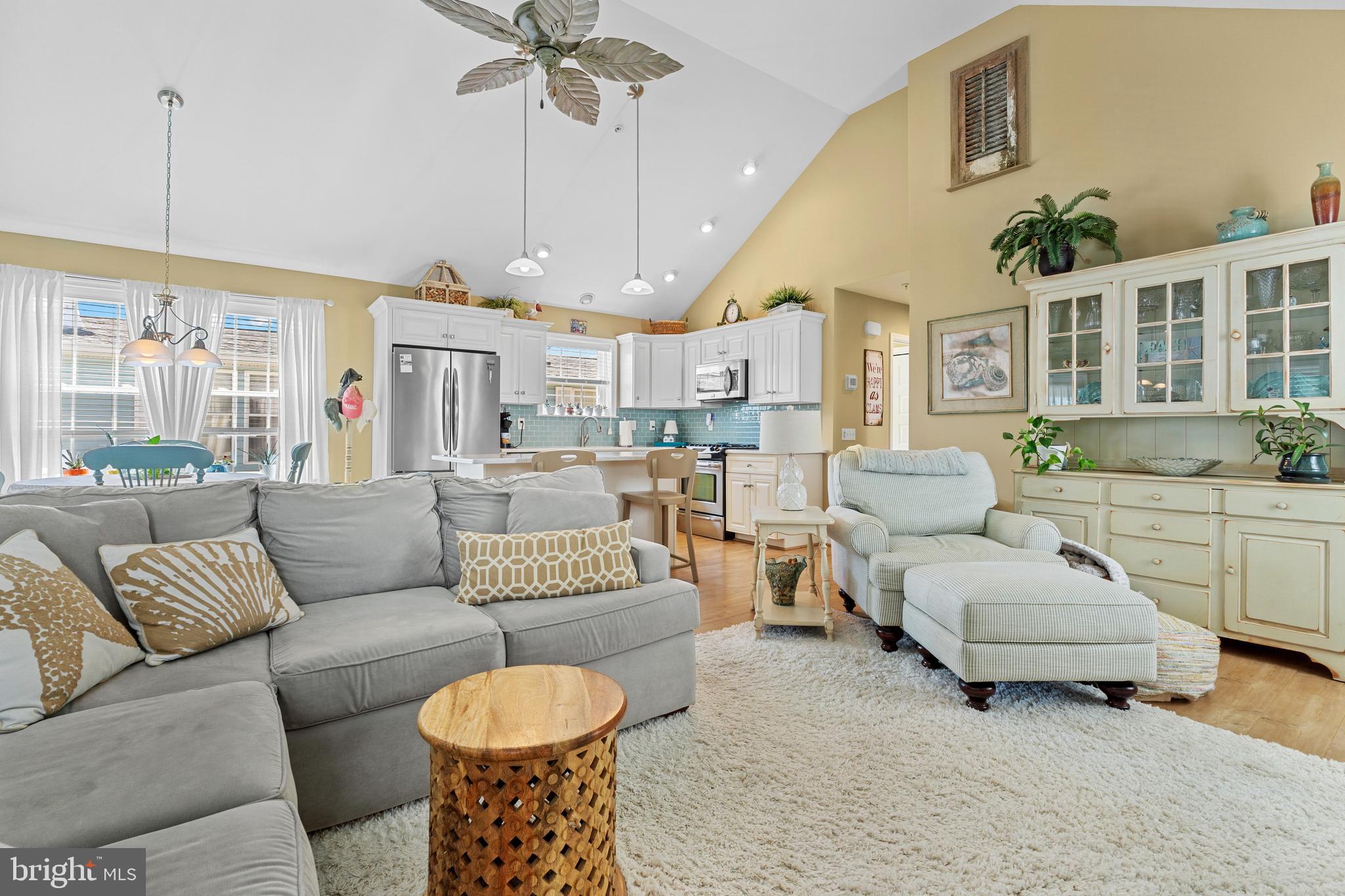 197 Clamshell Road Ocean City, MD 21842 - Photo 15 of 78 Living Area