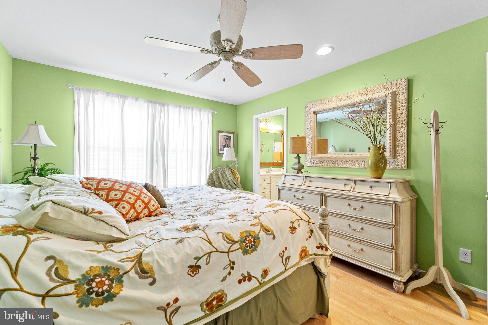 197 Clamshell Road Ocean City, MD 21842 - Photo 36 of 78 Master Bedroom