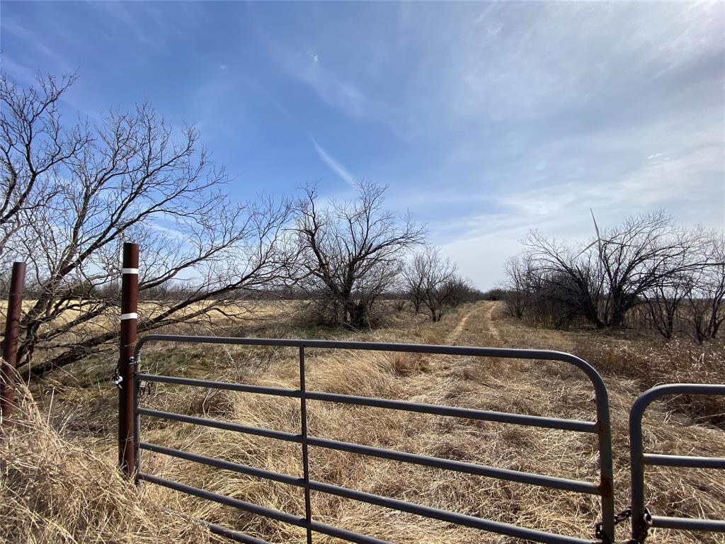 380 East Haskell Tx 79521 Haskell, TX 79521 - Photo 24 of 25 a view of a backyard