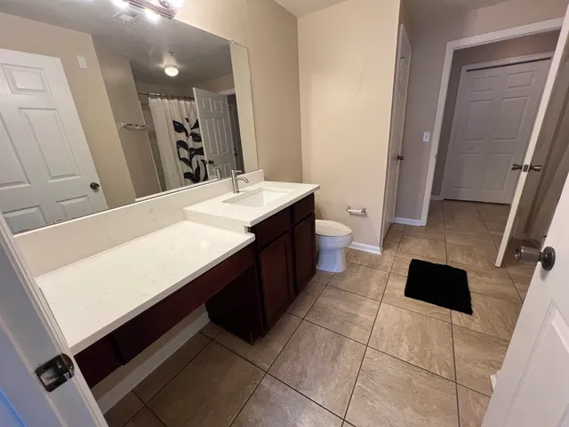 $209,900 | 2801 Chancellorsville Drive, Unit 908, Tallahassee, FL 32312