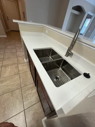 $209,900 | 2801 Chancellorsville Drive, Unit 908, Tallahassee, FL 32312