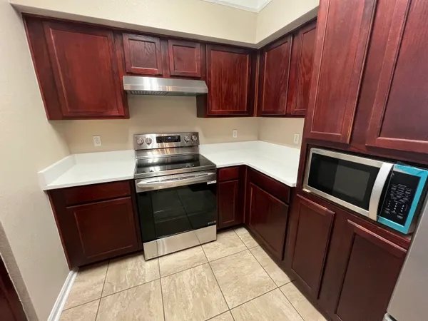 $204,900 | 2801 Chancellorsville Drive, Unit 908, Tallahassee, FL 32312