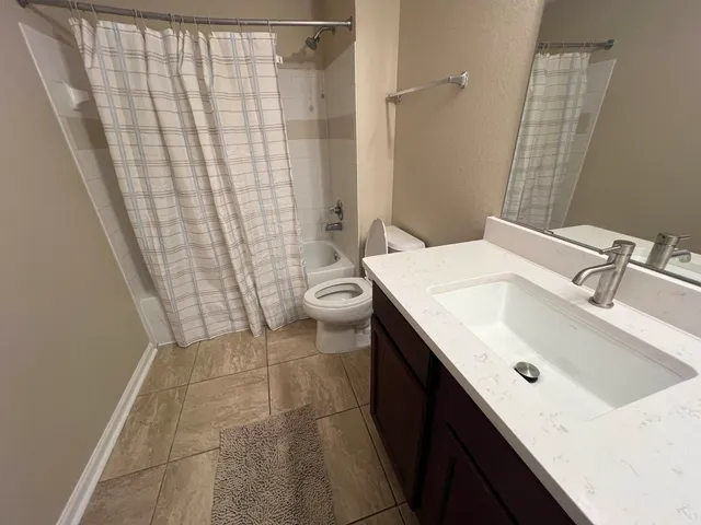 $209,900 | 2801 Chancellorsville Drive, Unit 908, Tallahassee, FL 32312