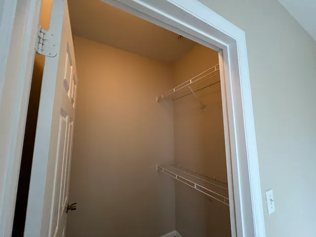 $209,900 | 2801 Chancellorsville Drive, Unit 908, Tallahassee, FL 32312