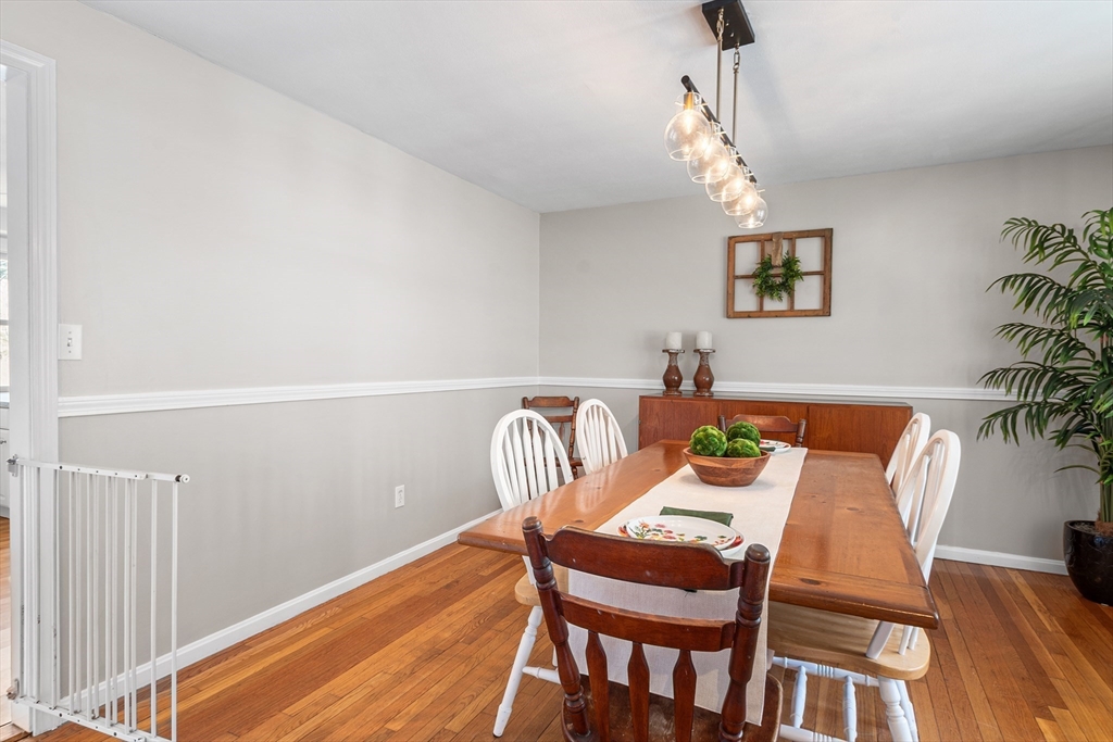 451 Linebrook Road Ipswich, MA 01938 - Photo 4 of 35