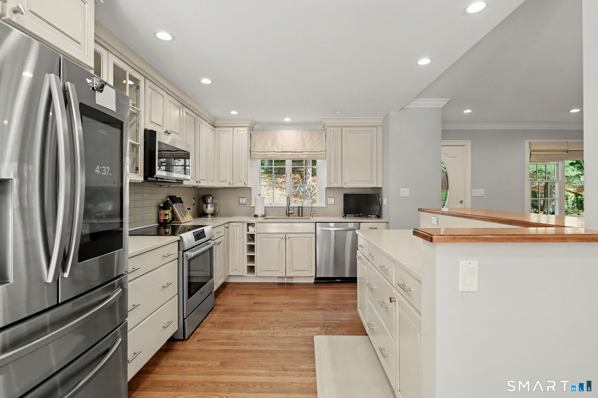 25 Sunset Hill Road Wilton, CT 06897 - Photo 6 of 33