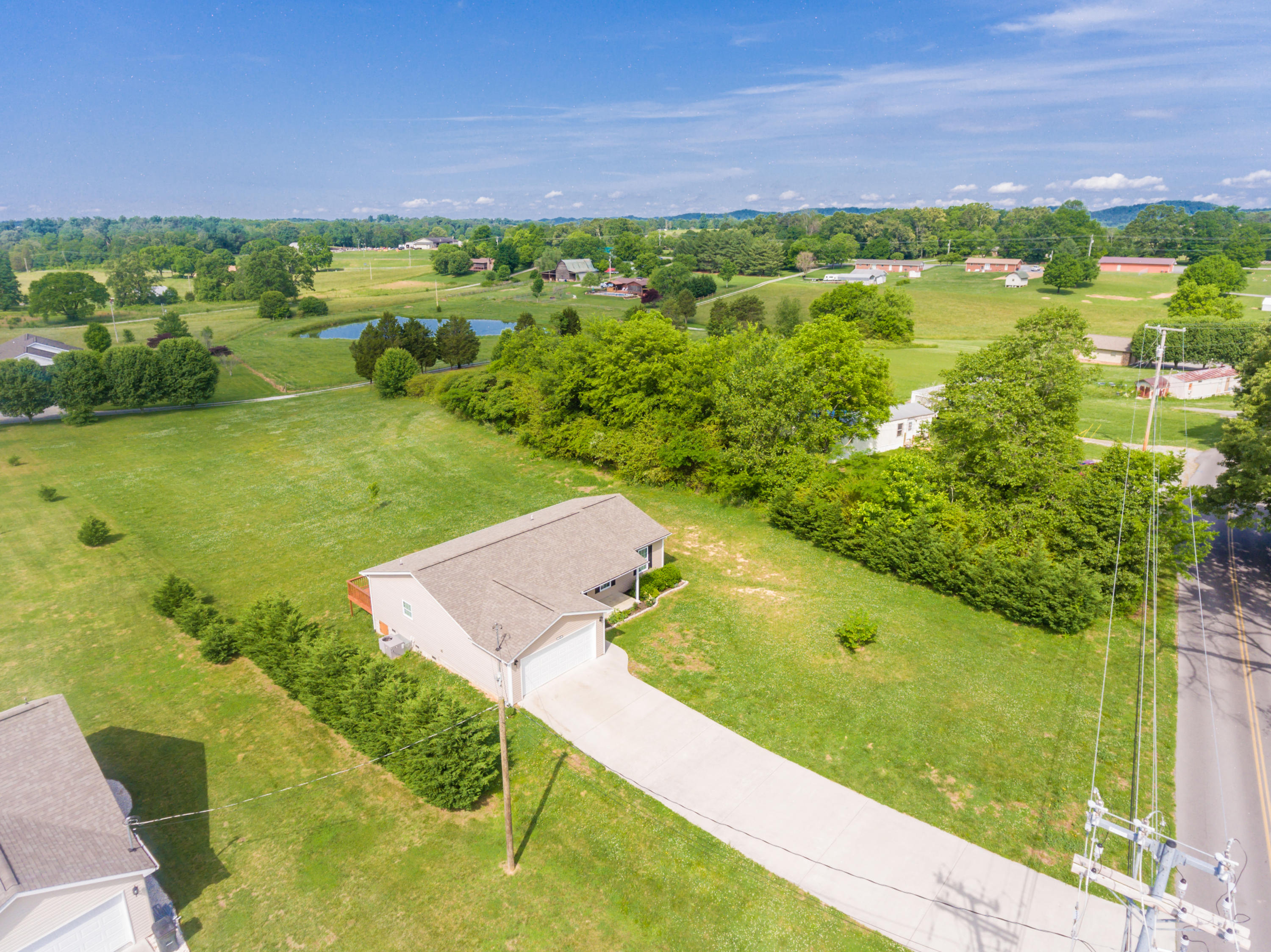 205 Keener Road Seymour, TN 37865 - Photo 11 of 40 205KeenerRd-32