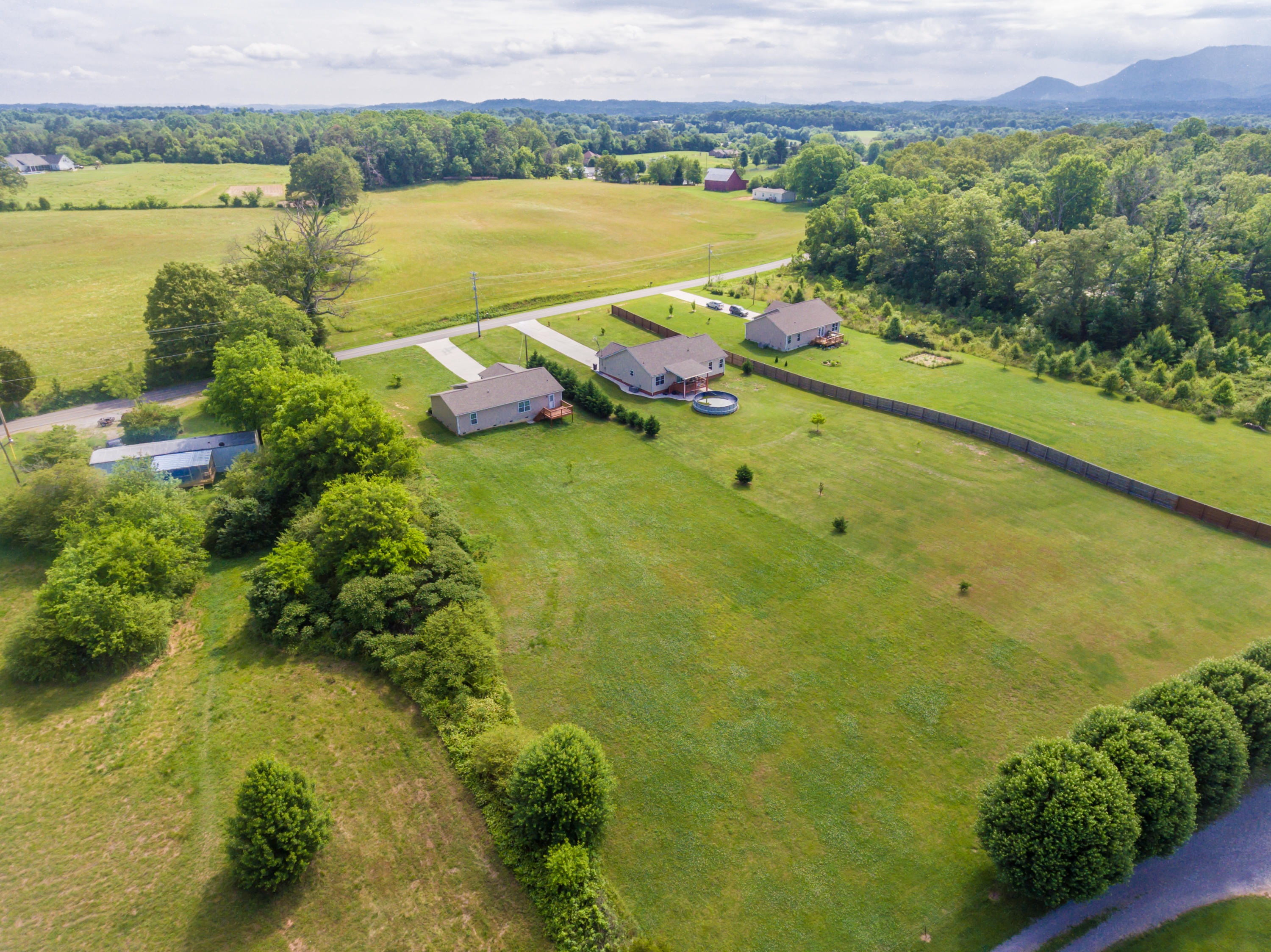 205 Keener Road Seymour, TN 37865 - Photo 16 of 40 205KeenerRd-37