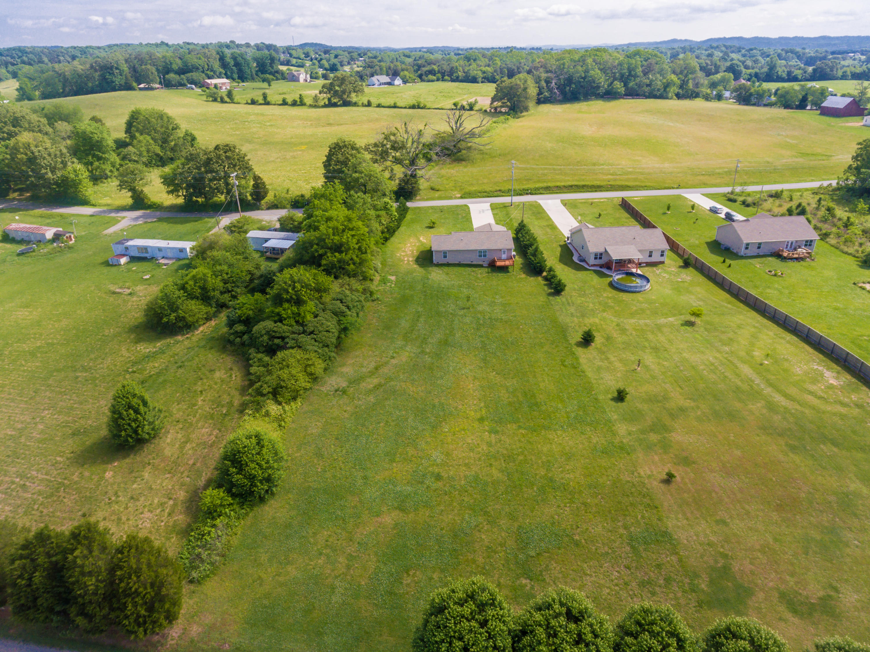 205 Keener Road Seymour, TN 37865 - Photo 17 of 40 205KeenerRd-38