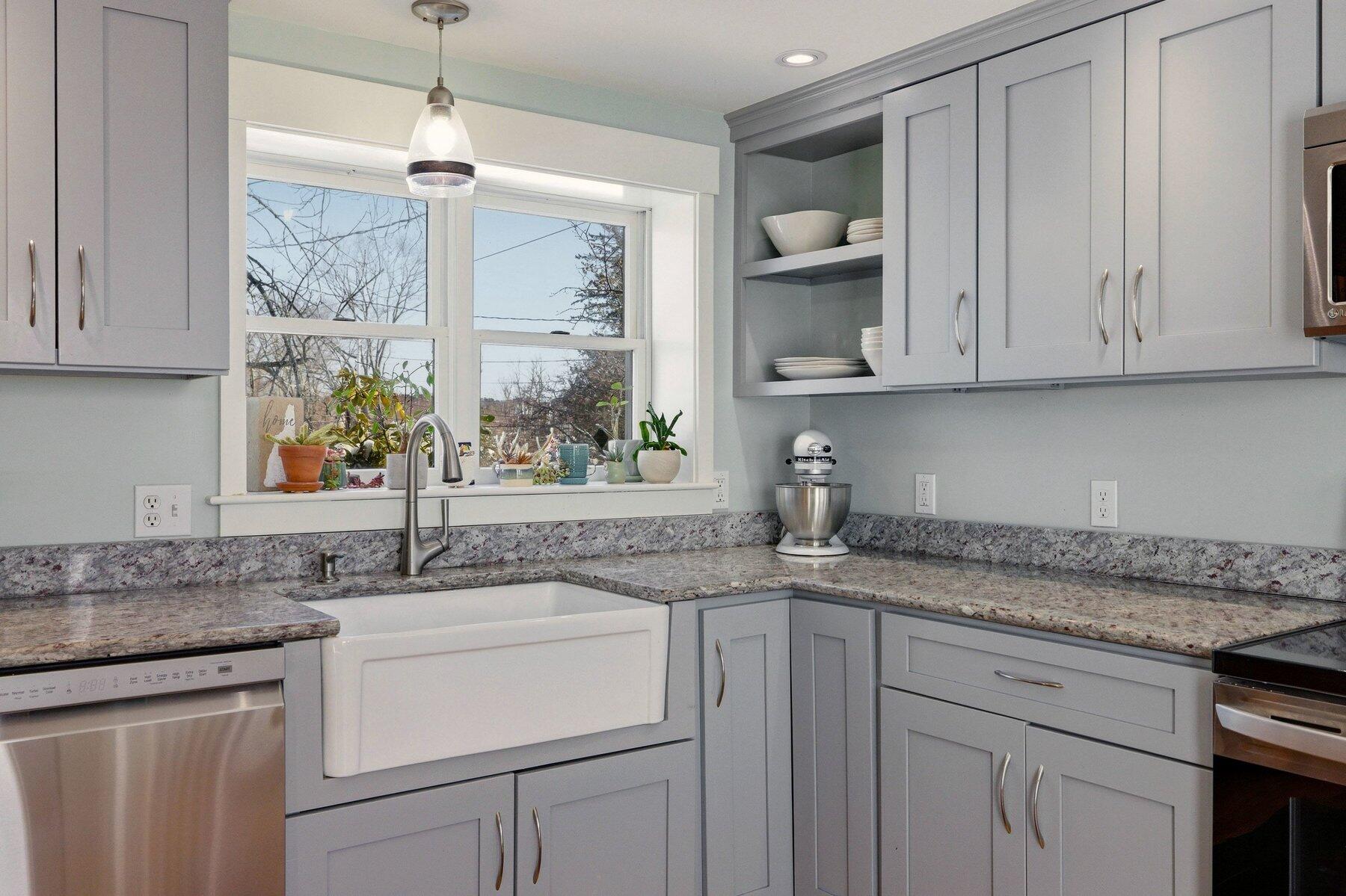 333 Main Street Eliot, ME 03903 - Photo 5 of 28 022_seacoastrephoto-22_531