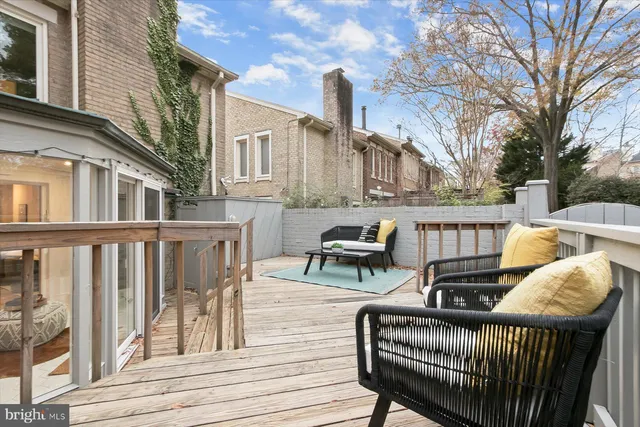 $1,199,000 | 4297 Embassy Park Drive Northwest, Washington, DC 20016