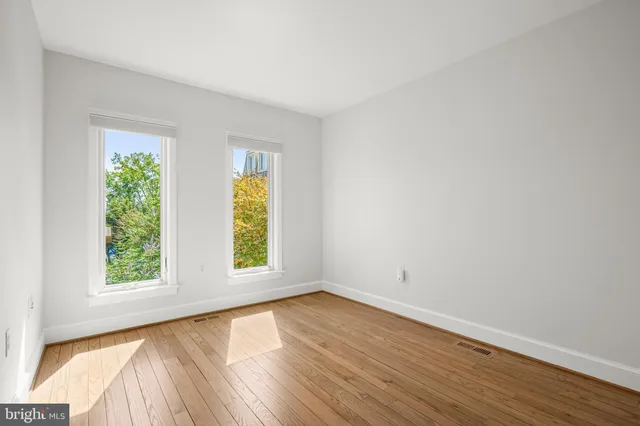 $1,199,000 | 4297 Embassy Park Drive Northwest, Washington, DC 20016