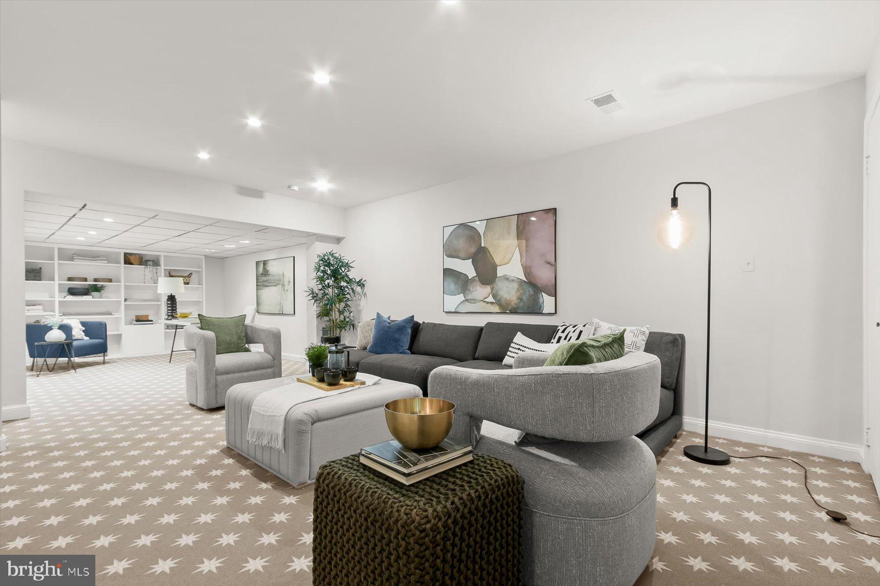 4297 Embassy Park Drive Northwest Washington, DC 20016 - Photo 30 of 40